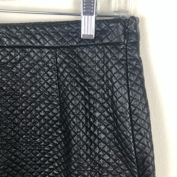 TOPSHOP- Black faux leather mini skirt size: US 6 - Picture 2 of 8